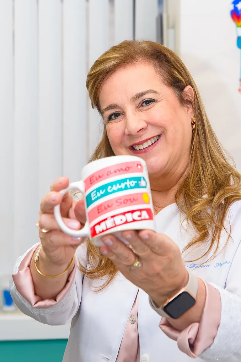 Dra. Débora Passos